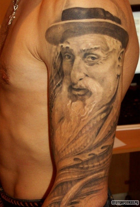 Фотография татуировки под названием «Портрет старика с бородой»