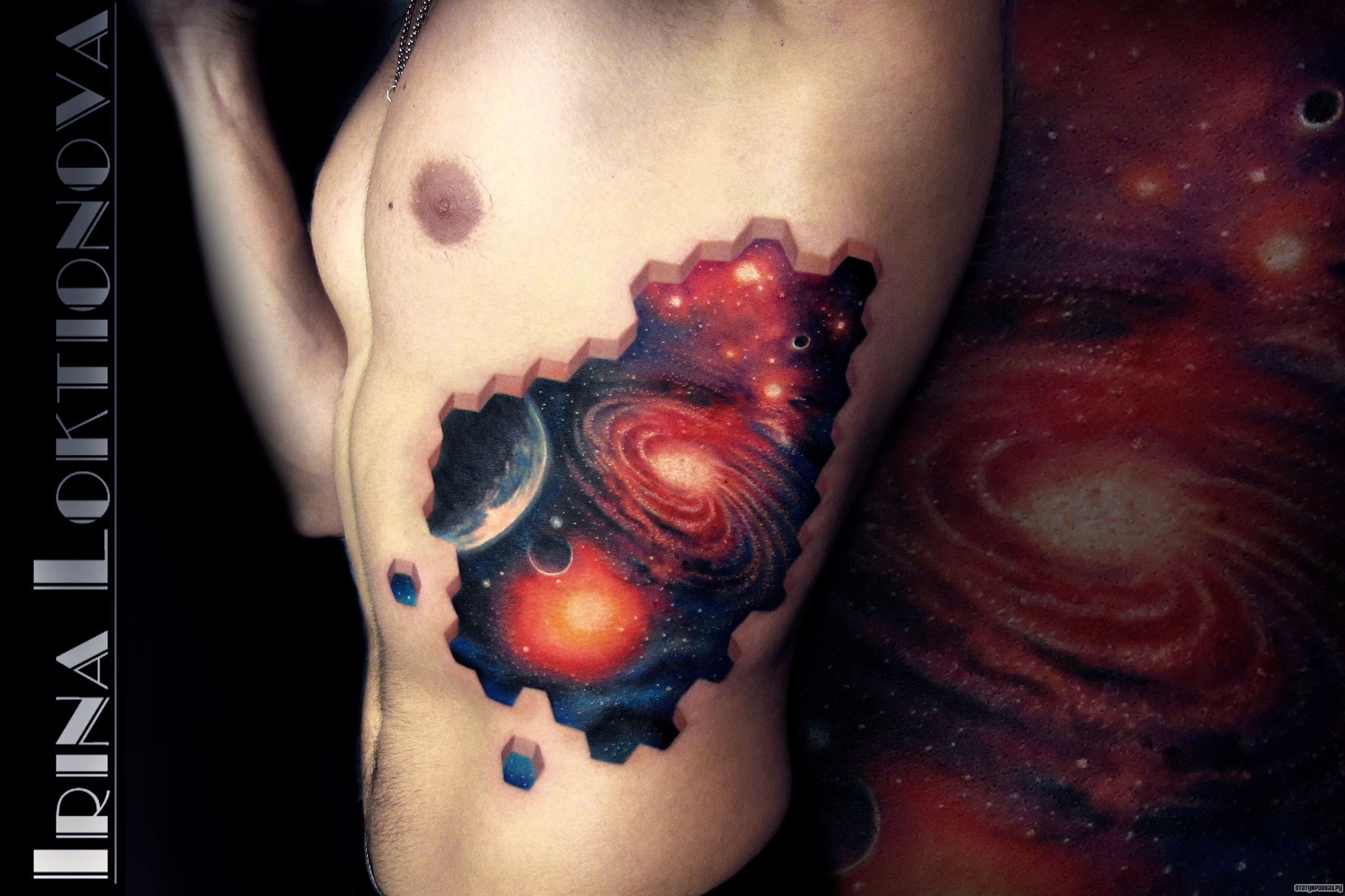 Фотография татуировки под названием «Космос под кожей»