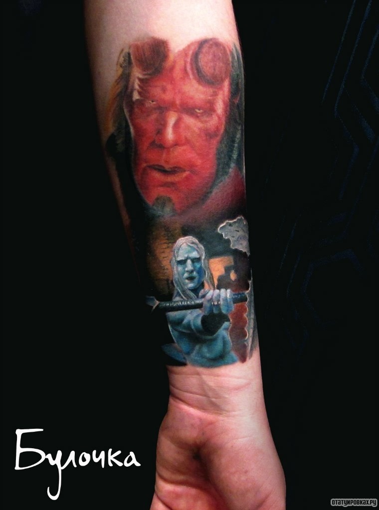 Фотография татуировки под названием «Красный и синий человек»