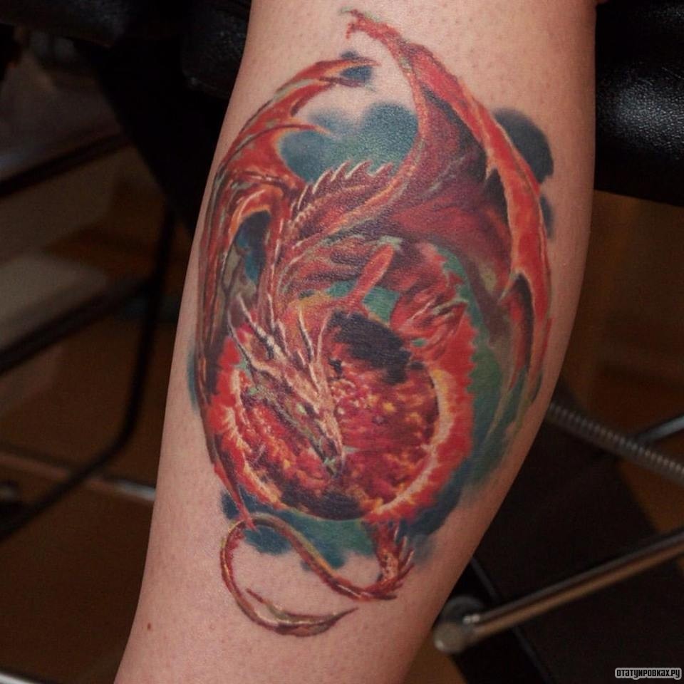 Фотография татуировки под названием «Красный небольшой дракон»
