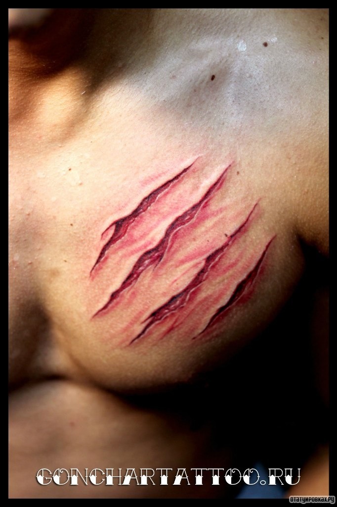 Фотография татуировки под названием «Шрам от когтей»