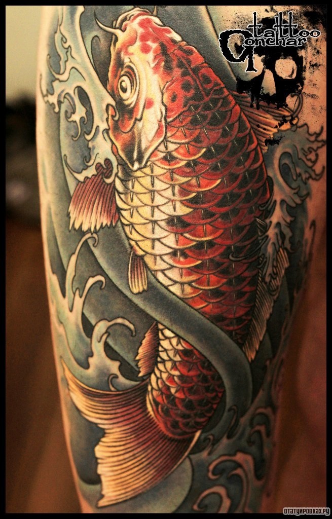 Фотография татуировки под названием «Карп в волнах»