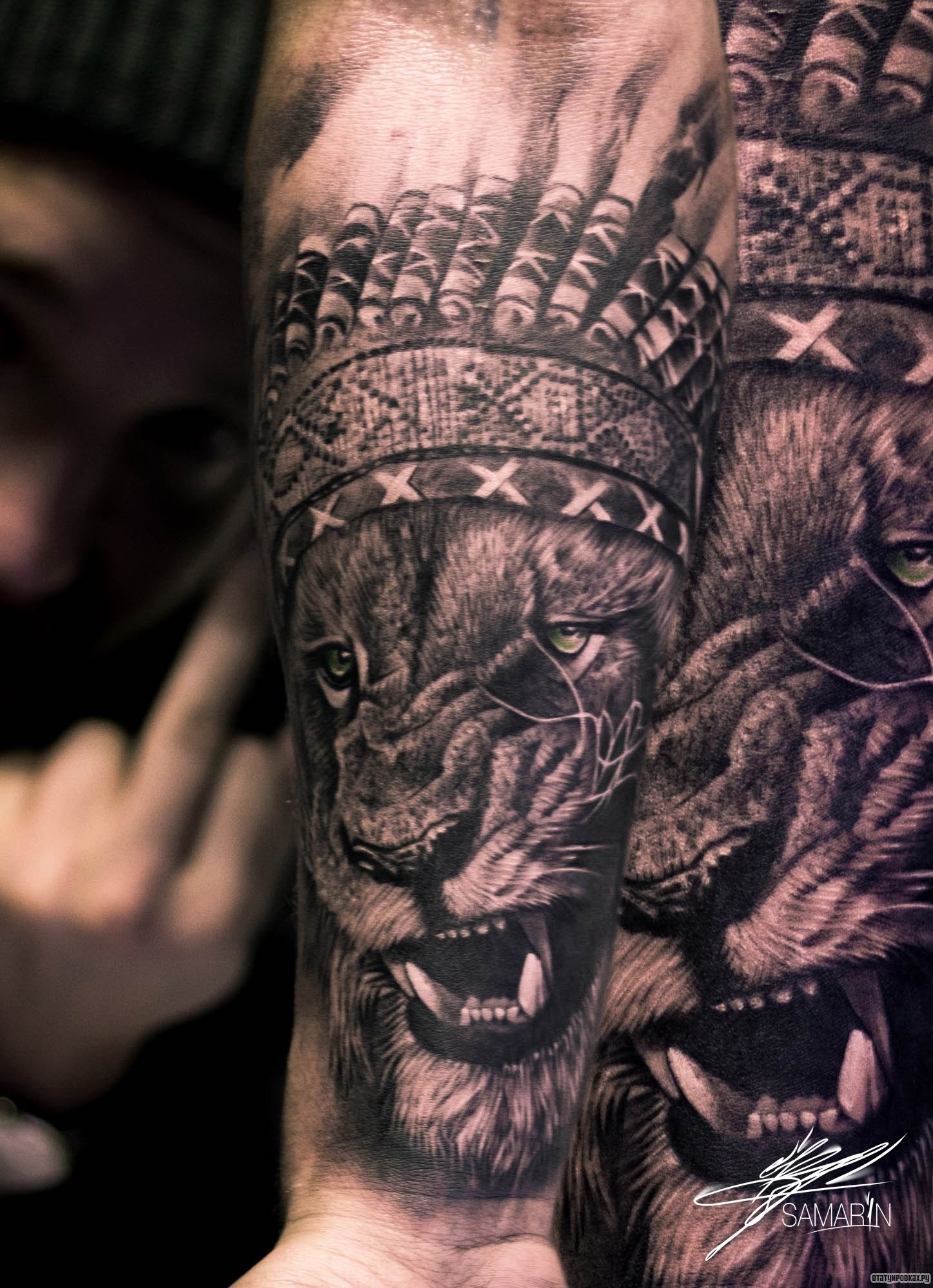 Фотография татуировки под названием «Тигр в индейском капре»